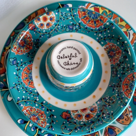 Ceramic Dinnerware 4 Piece Set - Picture 7 of 10